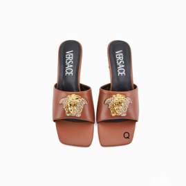 Picture of Versace Shoes _SKUVersacesz35-40NW060120410